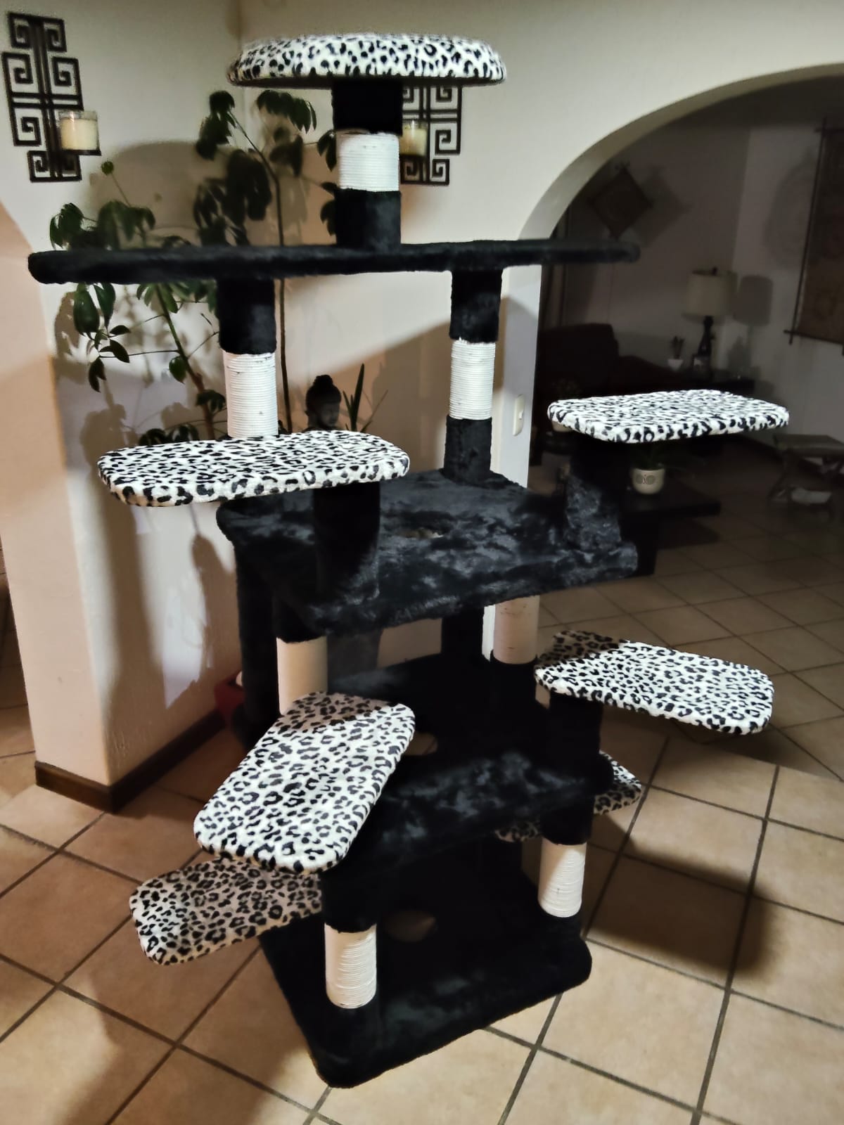 Diseño artesanal CATSAS de varios niveles con tapizados estampados